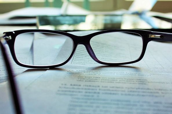 億晶光電預(yù)重整啟示錄：“產(chǎn)投限定”下的光伏產(chǎn)業(yè)整合與紓困新范式