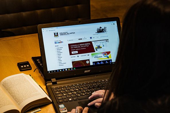 來(lái)稿選登 | 蔣陽(yáng)兵 高麗紅：資產(chǎn)債務(wù)超大體量企業(yè)破產(chǎn)重整的司法擔(dān)當(dāng)與制度創(chuàng)新