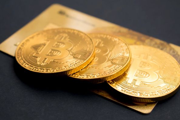 NFT集體“降溫”，大廠們轉(zhuǎn)押數(shù)字時(shí)尚