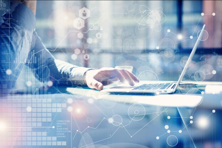 觀點直擊 | 減債有成績 股權收購傳聞下的新世界發展要做好眼前事（實錄）